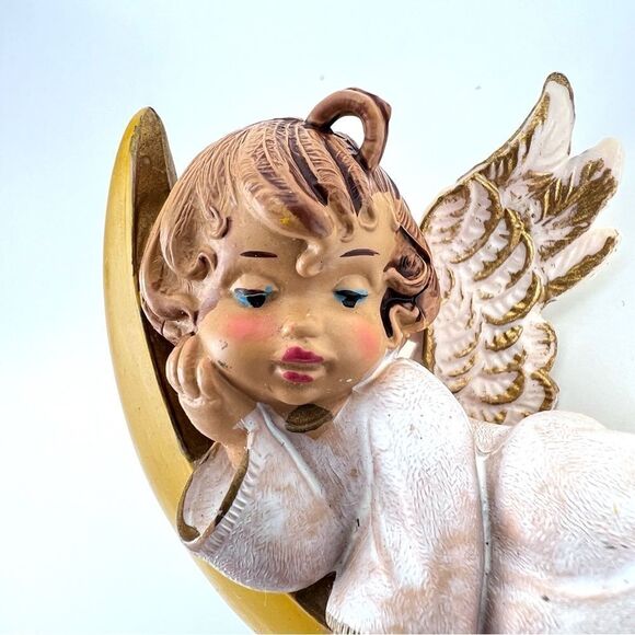 Vtg Sleepy Baby Angel in Crescent Moon Christmas Ornament Made in Italy Resin - Picture 2 of 9